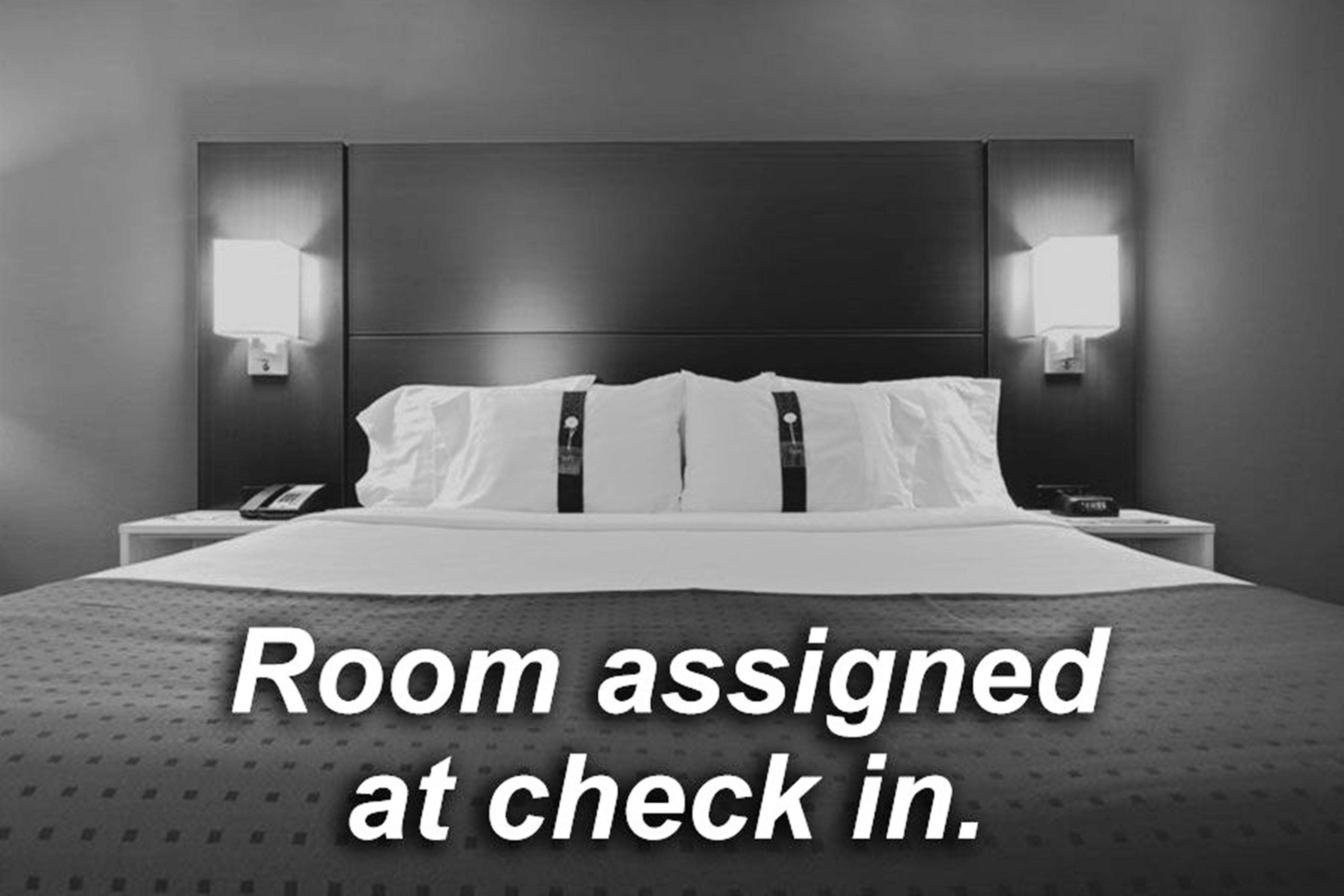 Holiday Inn Express & Suites Oshawa Downtown - Toronto Area By Ihg Luaran gambar