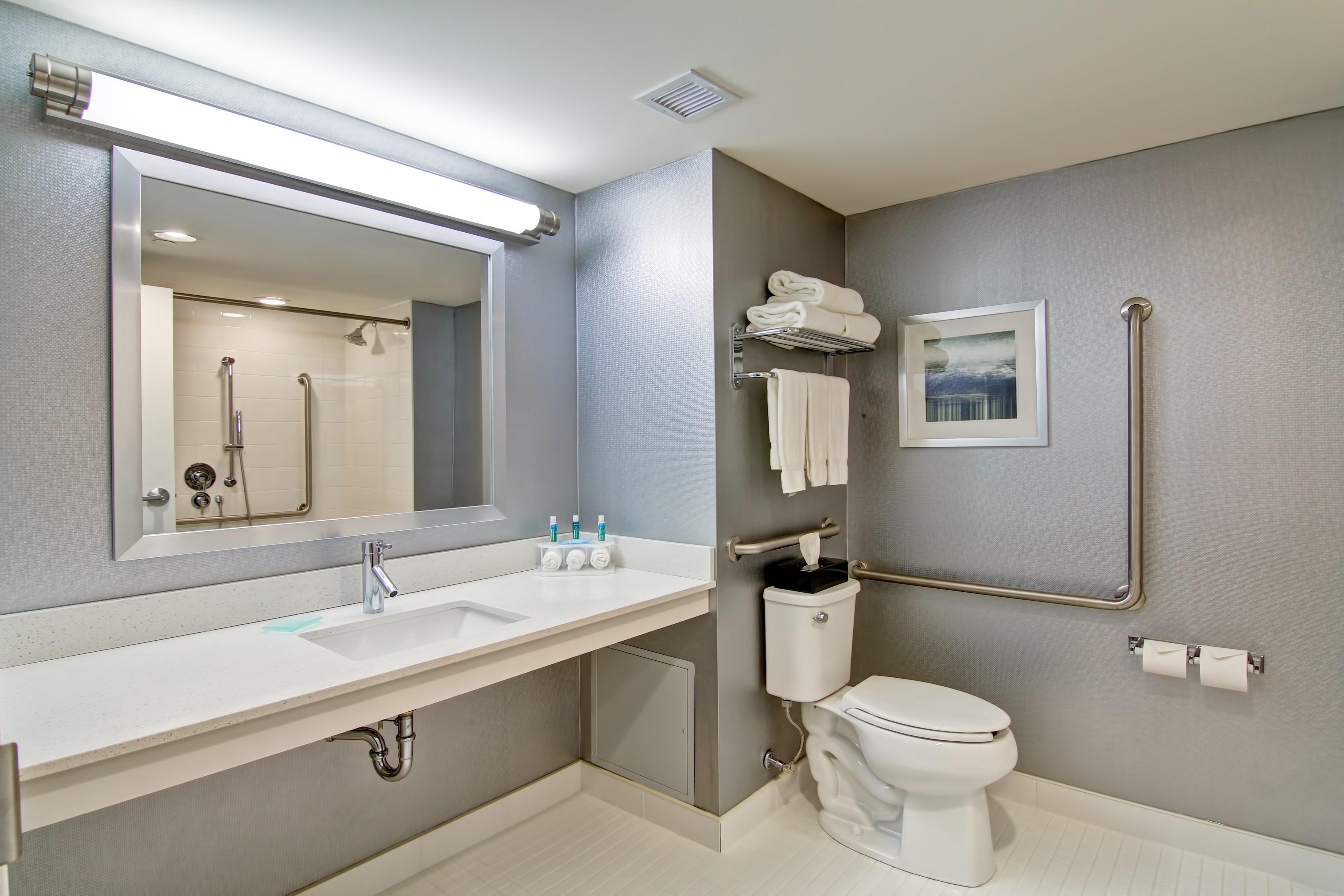 Holiday Inn Express & Suites Oshawa Downtown - Toronto Area By Ihg Luaran gambar