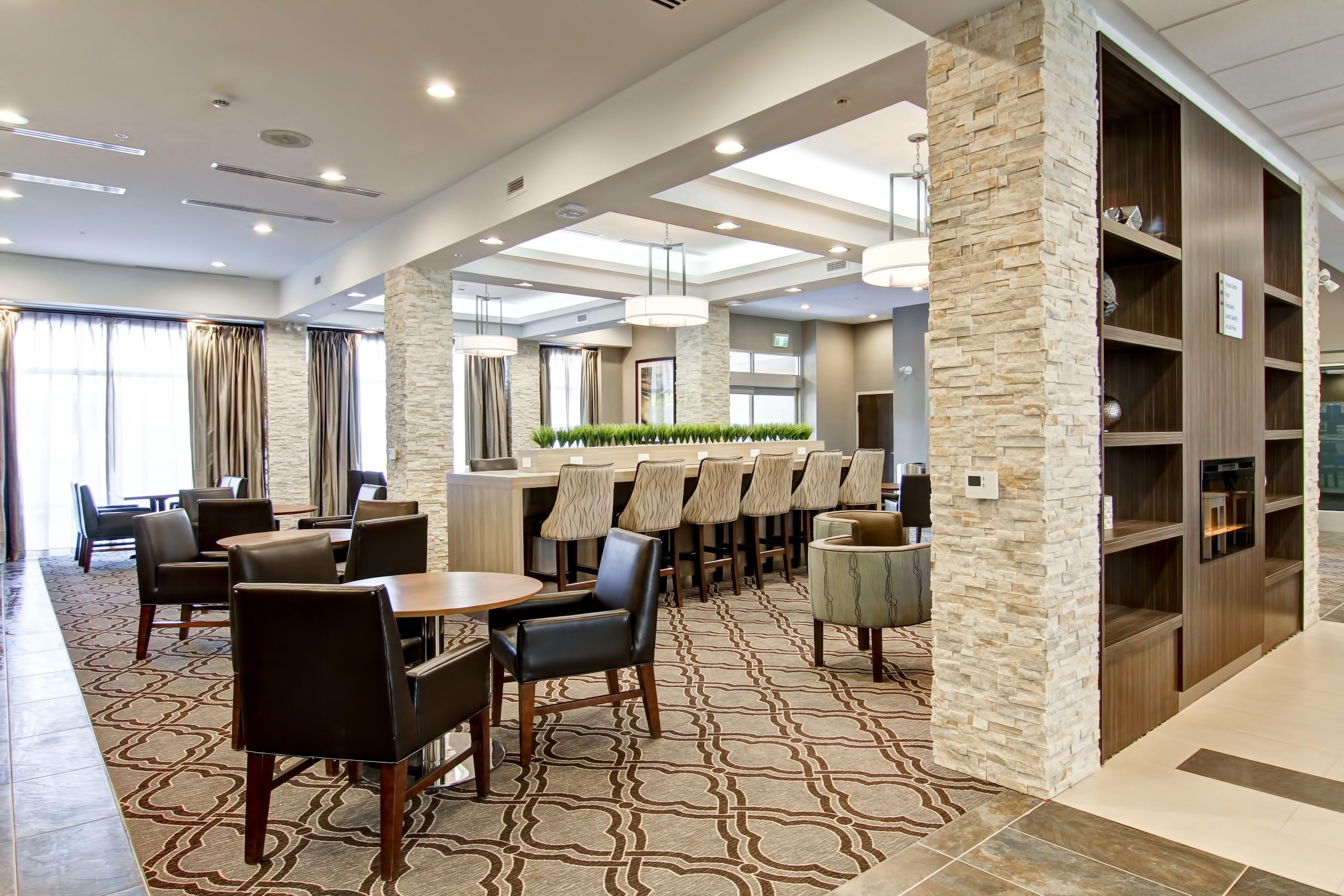 Holiday Inn Express & Suites Oshawa Downtown - Toronto Area By Ihg Luaran gambar